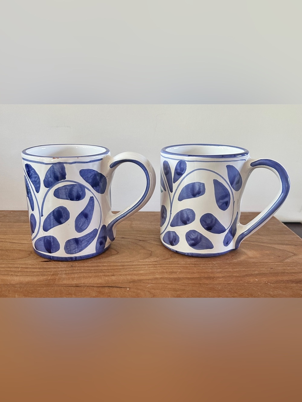 Desuir Stefano Camastra Hand Painted Italian Pottery Mugs SET OF 2 *READ